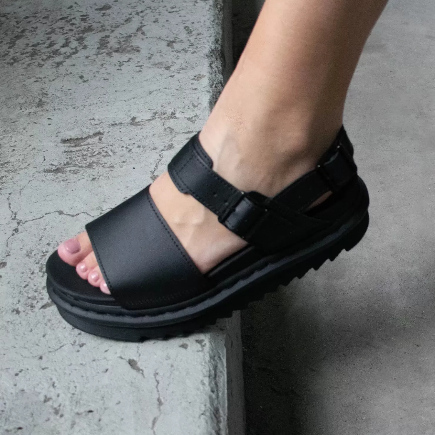 Flash Sale Dr. Martens Voss - Black Women Sandals