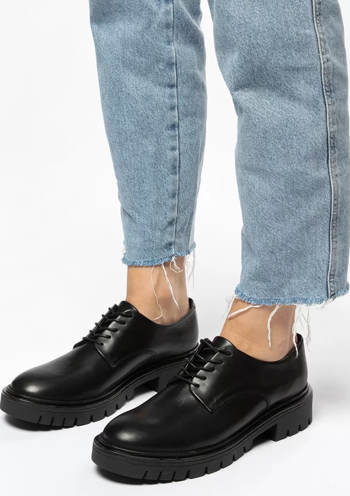 New Lace-Up Leather Shoes With Platform Sole - Black Women Lace-Up Shoes