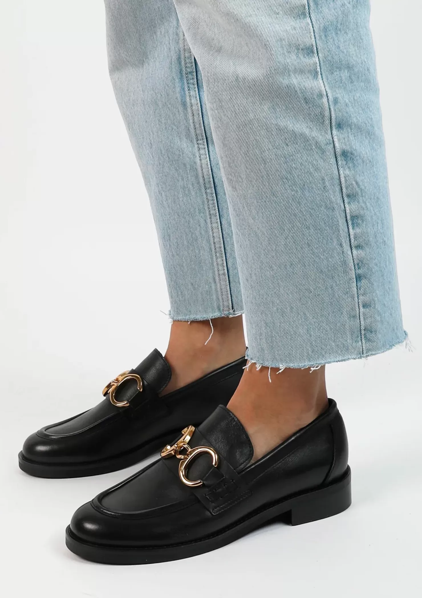 Discount Leather Loafers With Chain - Black Women Moccasins