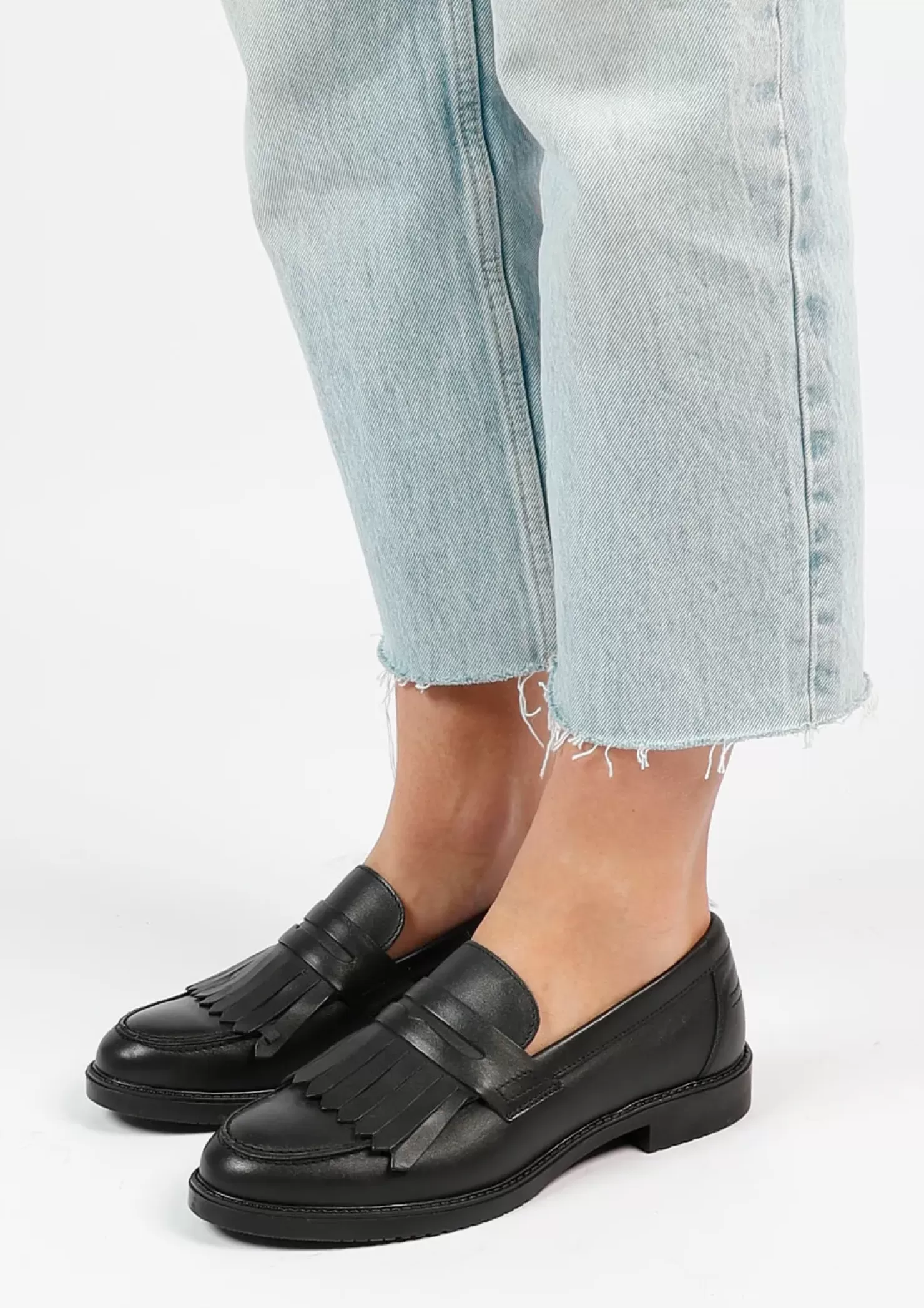 Hot Leather Loafers With Fringes - Black Women Moccasins