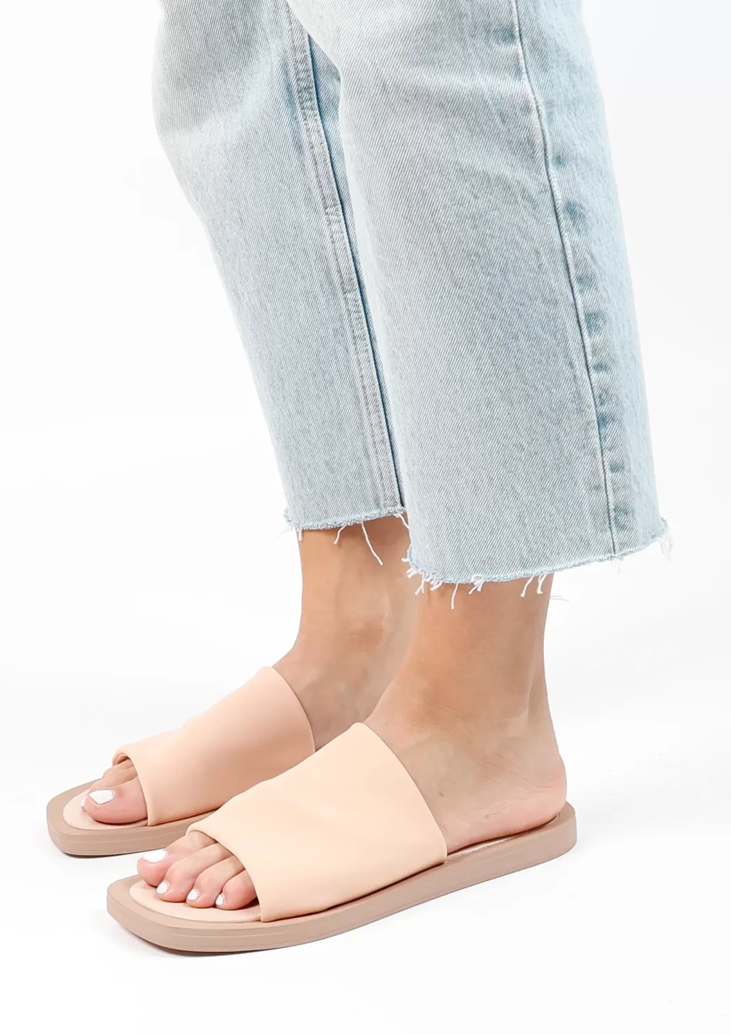 Fashion Slides - Nude Women Sandals