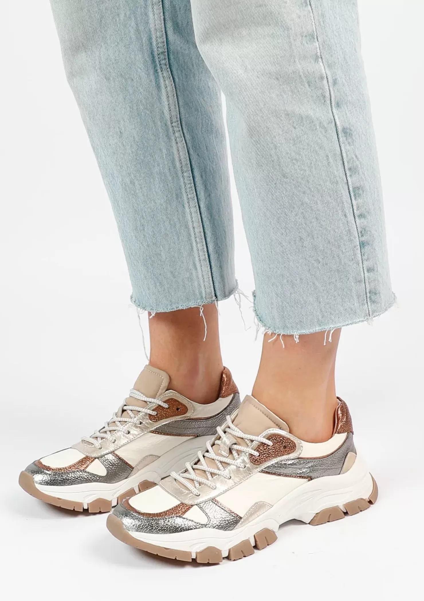 Fashion Sneakers With Metallic Details - Off-White Women Sneakers