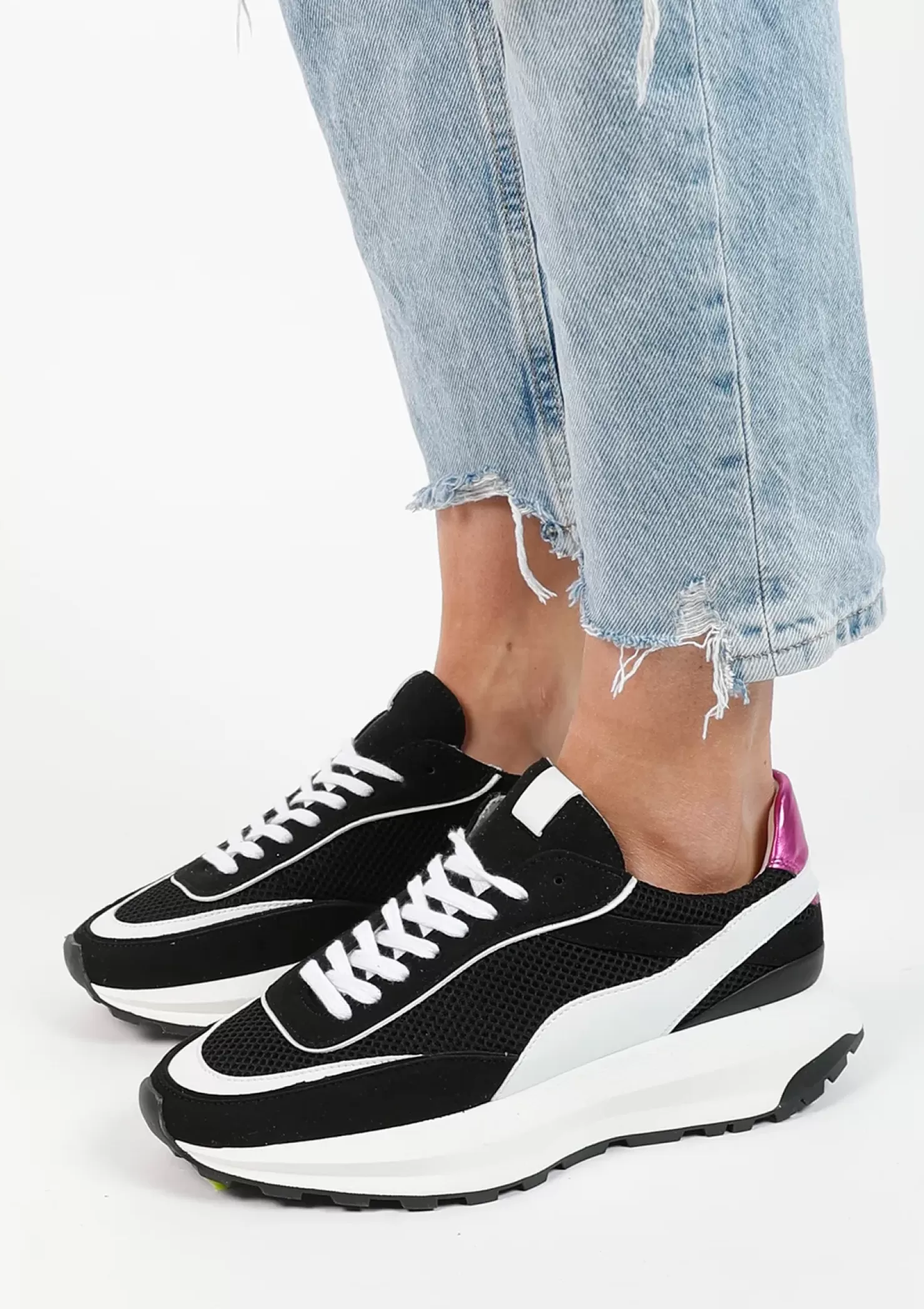 Outlet Vegan Sneakers With Detail - Black/White Women Sneakers